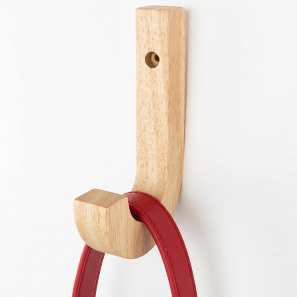 sac main accroche sur patere murale